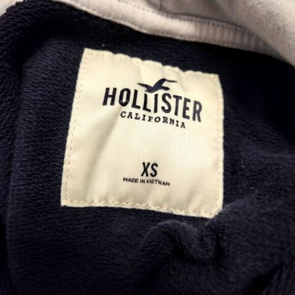 Hollister Co. Color Blocked Cropped Sweatshirt Navy - Picture 4 of 10